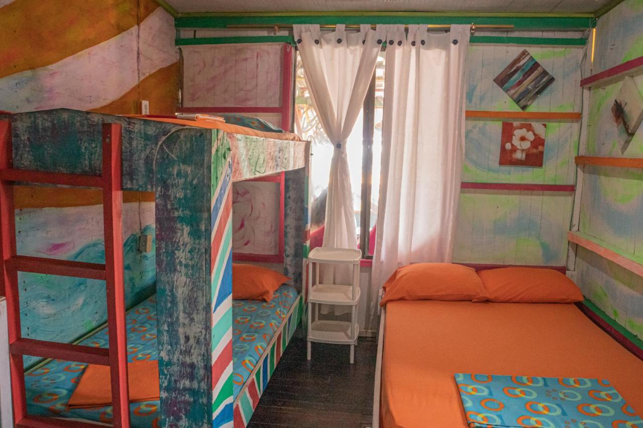 Hostal Liliana Буенавентура Екстериор снимка
