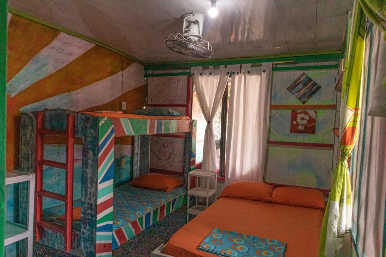 Hostal Liliana Буенавентура Екстериор снимка